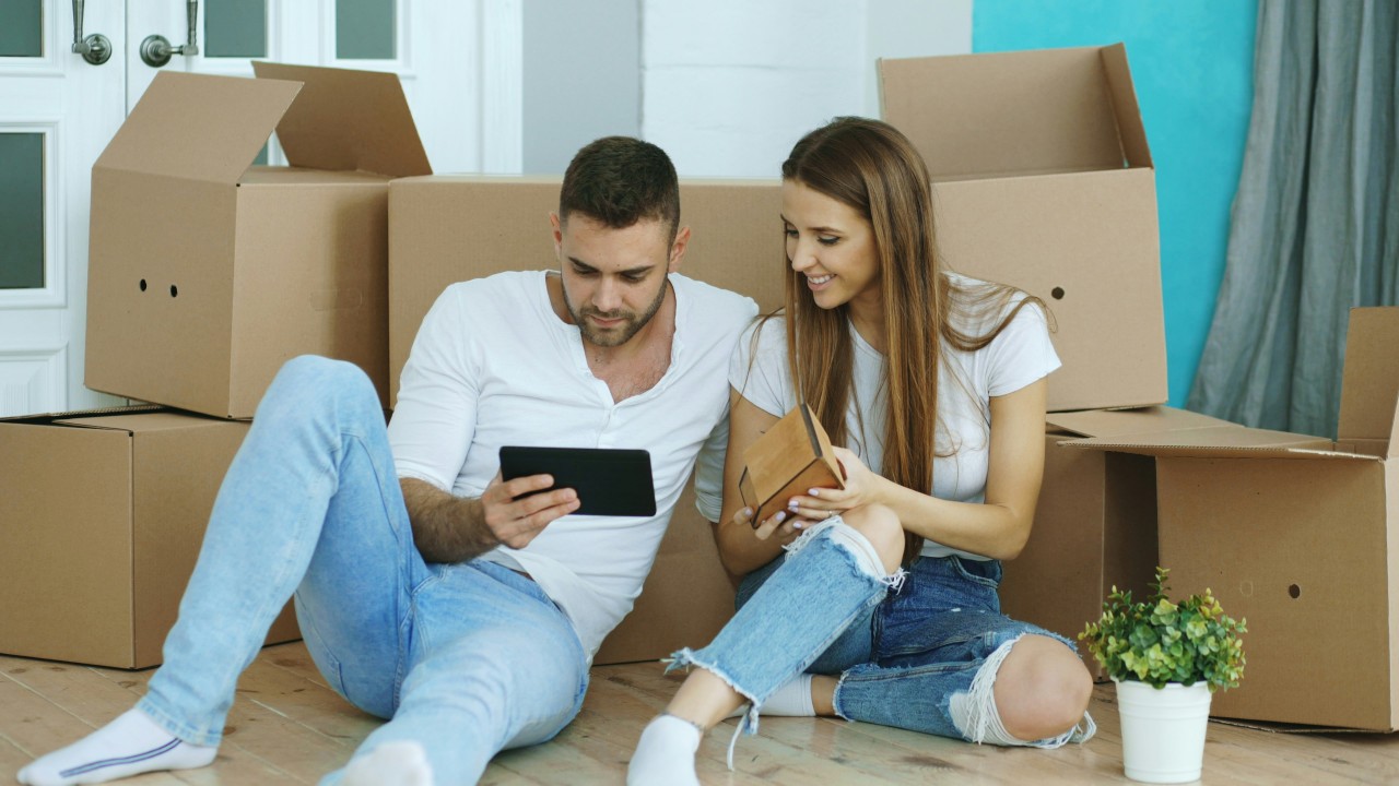 Couple who are choosing where to relocate 