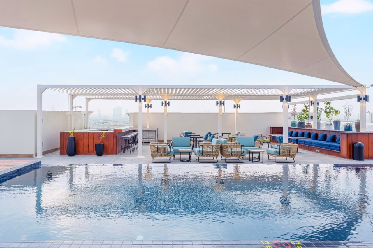 Al Maria Residence — pool