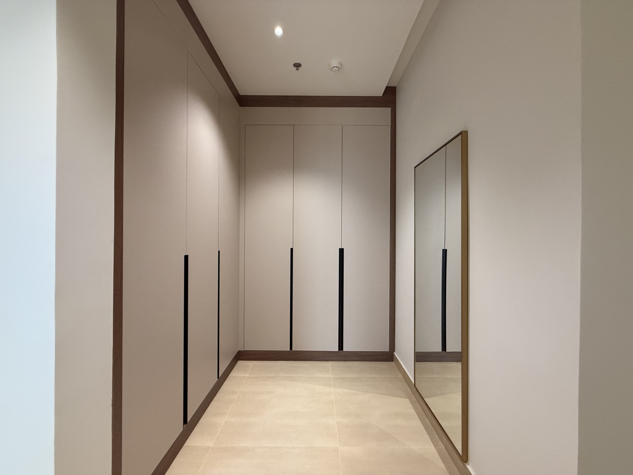Apartment – 3 Bedrooms