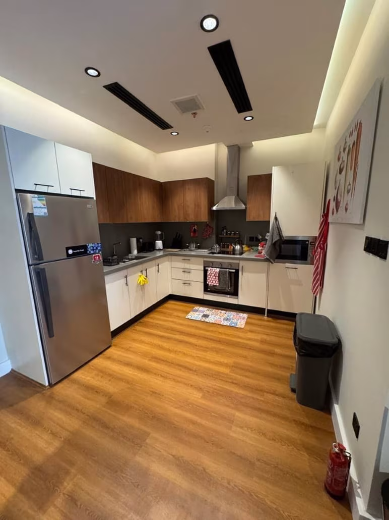 Apartment – 3 Bedrooms