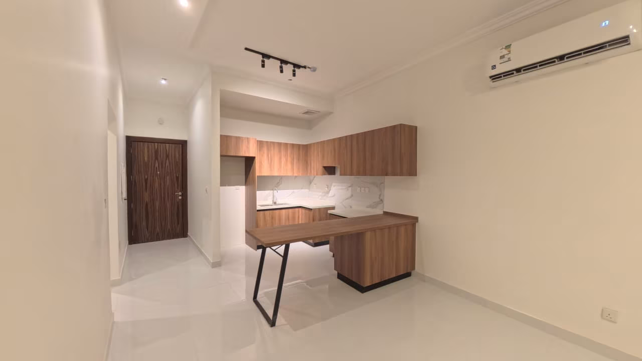 Apartment – 1 Master Bedroom