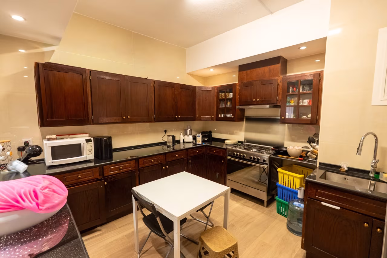 Apartment – 3 Bedrooms