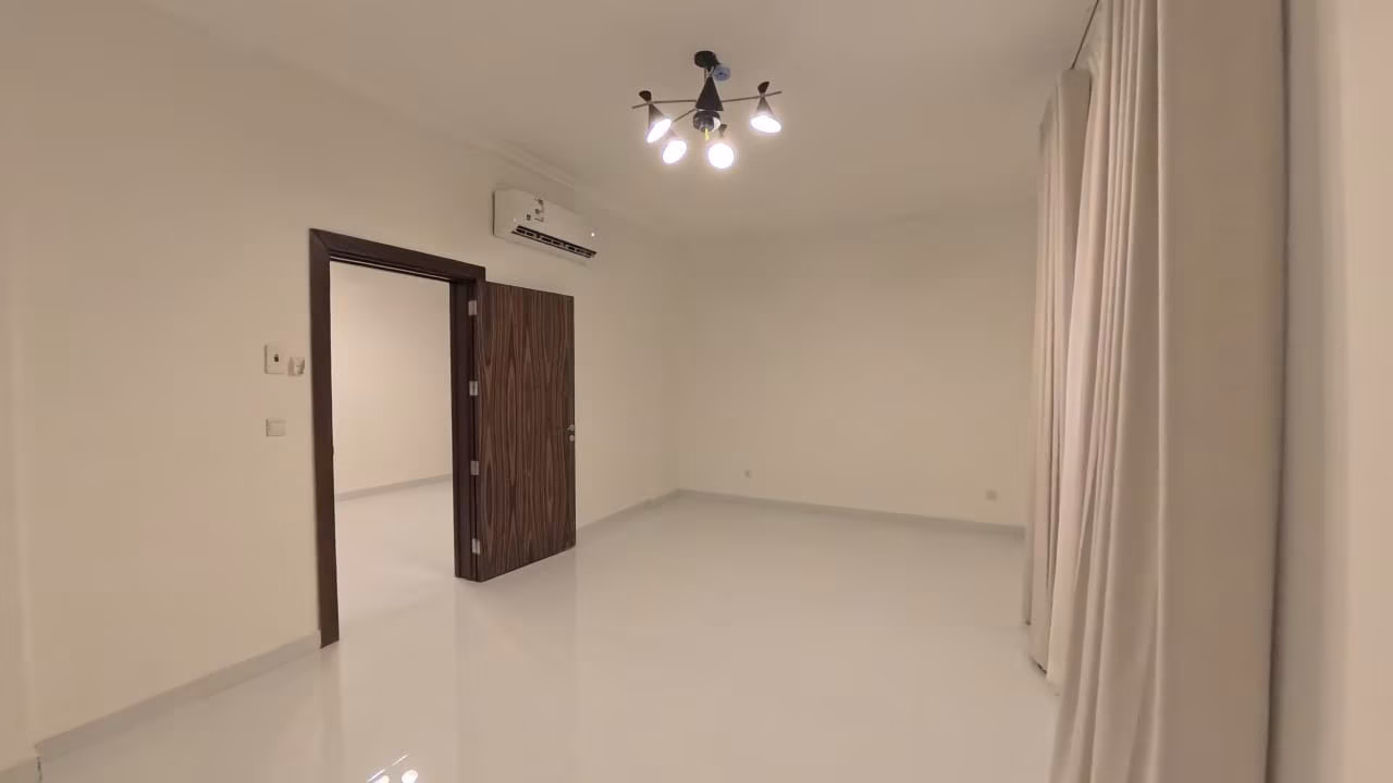 Apartment – 1 Master Bedroom