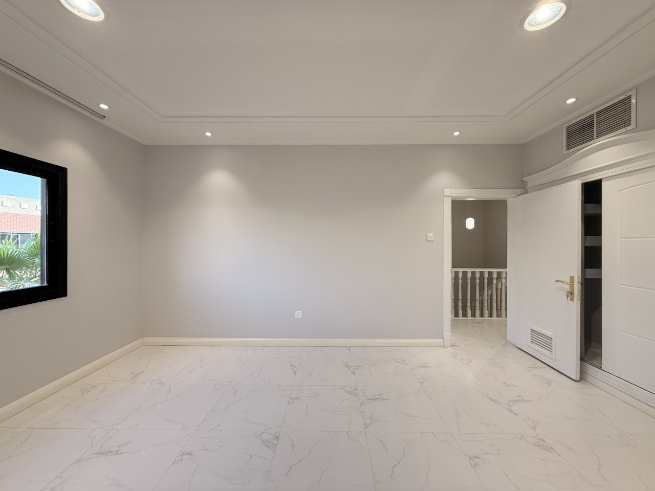 Villa – Large Villa